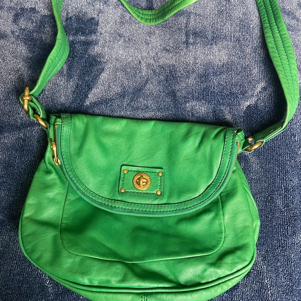 Green Crossbody Bag with Gold Hardware and Adjustable Strap